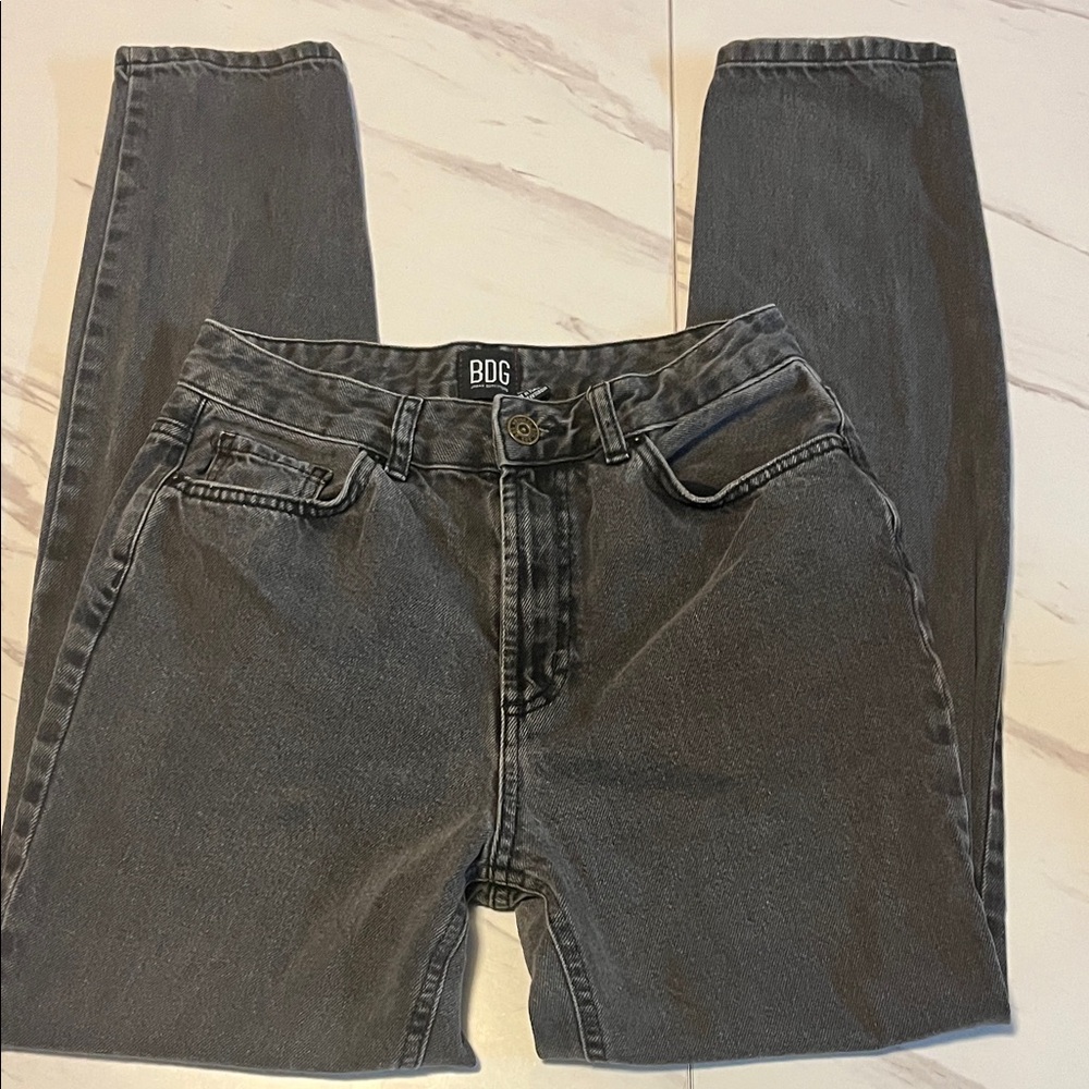 BDG Urban Outfitters mom high-rise black Charcoal Jeans Sz 26